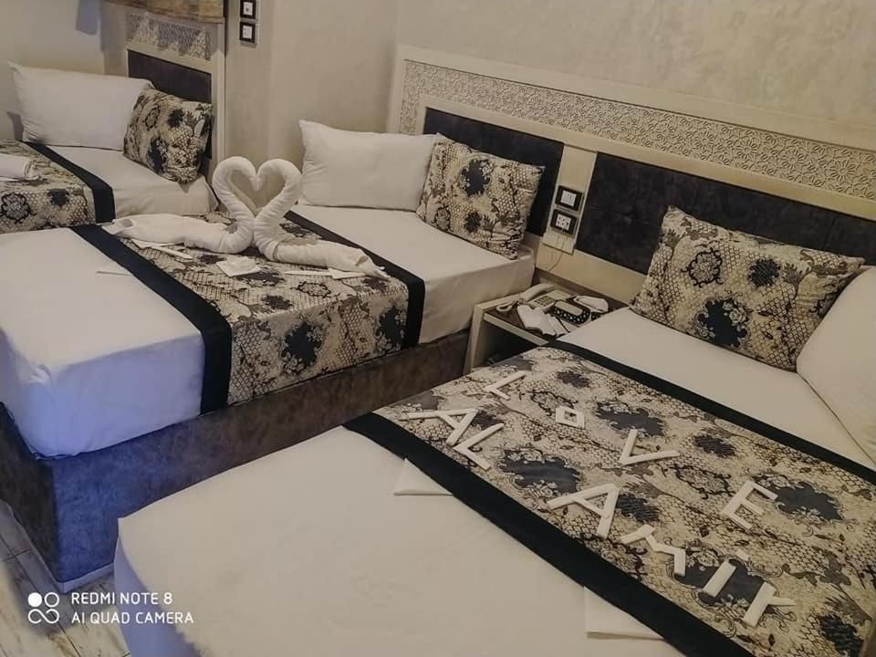 Al Amir Palace Hotel Сухадж Екстериор снимка