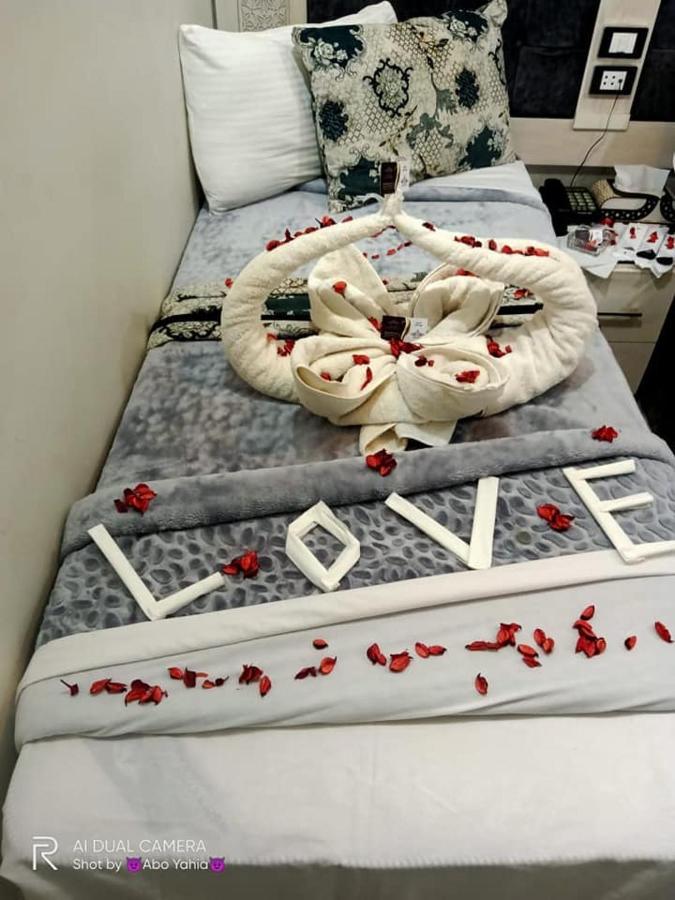 Al Amir Palace Hotel Сухадж Екстериор снимка