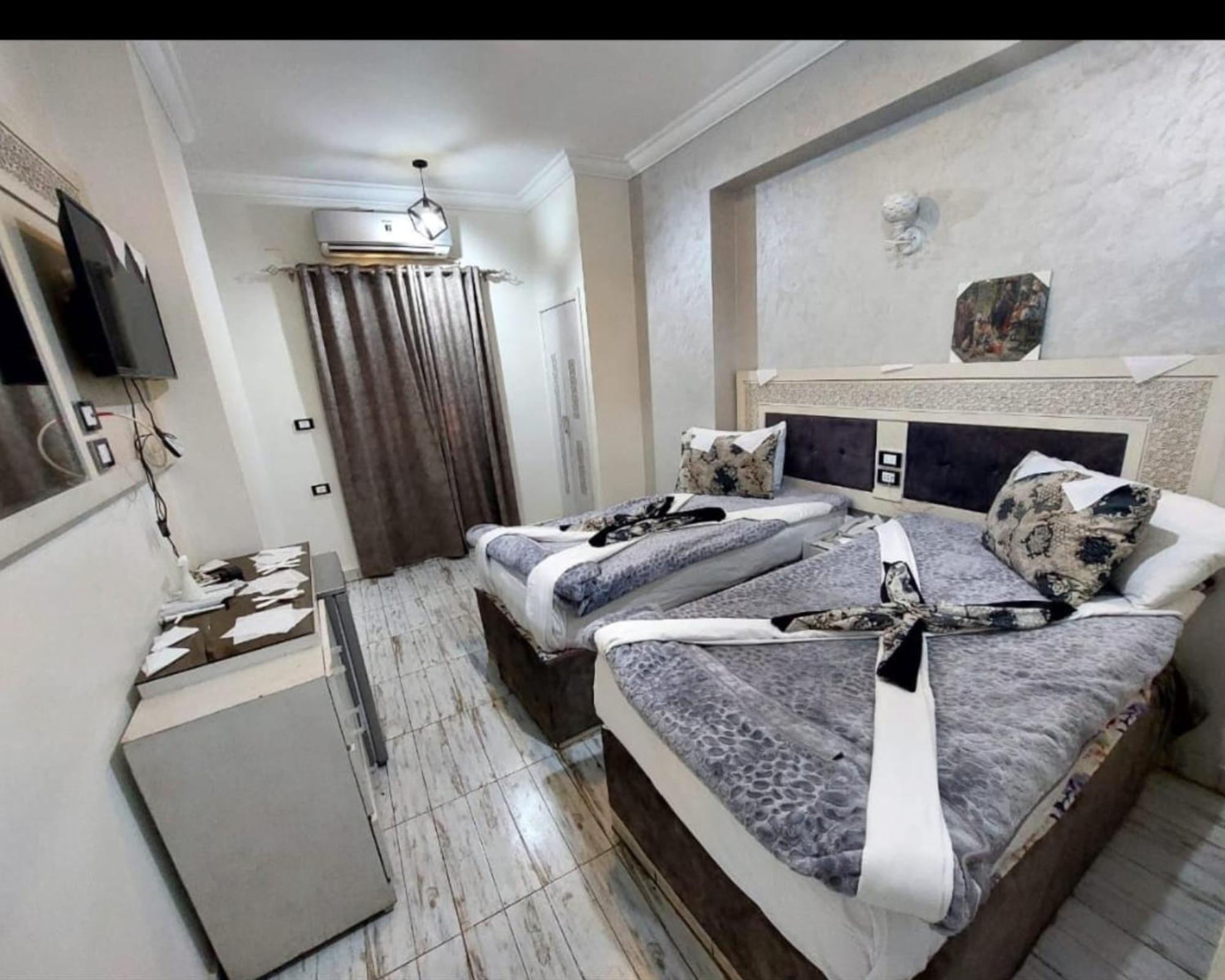 Al Amir Palace Hotel Сухадж Екстериор снимка
